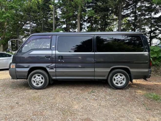 キャラバン2.7 ロイヤル ディーゼルターボ 4WD　Wサンルーフ/ETC/電動シート/純正アルミ 2700