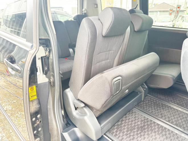 ノア2.0Si 4WD　ローンが不安な方＜優遇ローン＞本州仕入　ナビ　後席モニター　両Pスラ 4WD 2000 5Dr