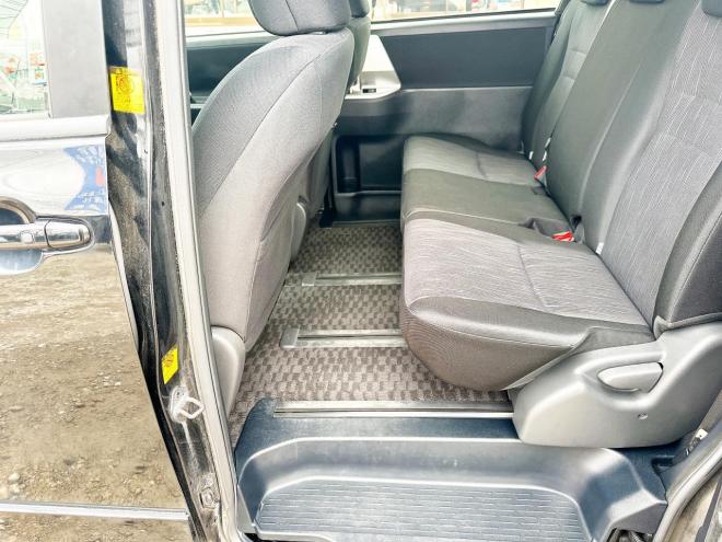 ノア2.0Si 4WD　ローンが不安な方＜優遇ローン＞本州仕入　ナビ　後席モニター　両Pスラ 4WD 2000 5Dr