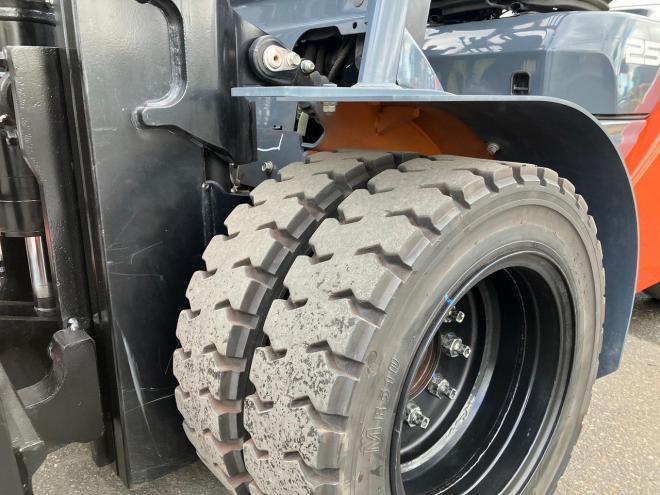 フォークリフトトヨタ　中古　8FD25