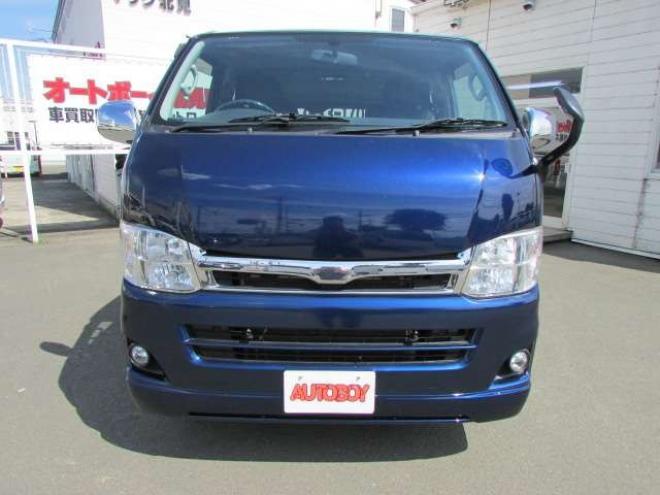 レジアスエース3.0 スーパーGL ロングボディ ディーゼルターボ 4WD　キーレス フルセグテレビ ベットキット 3000