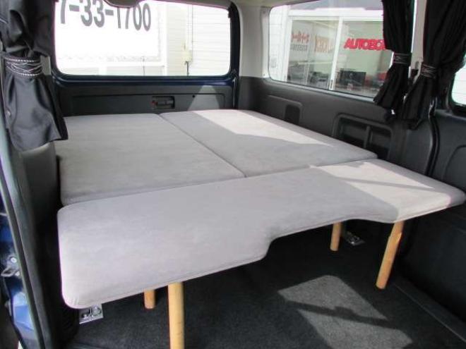レジアスエース3.0 スーパーGL ロングボディ ディーゼルターボ 4WD　キーレス フルセグテレビ ベットキット 3000