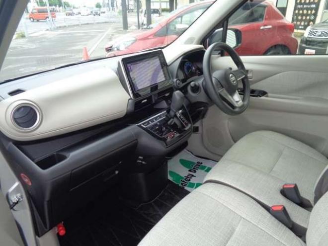 デイズX 4WD　ワンオーナー　ナビ　テレビ　スマートキー 660