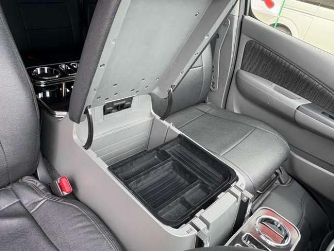 キャラバンNV350 2.5 プレミアムGX ロングボディ ディーゼルターボ 4WD　リアヒーター　全周囲カメラ　メモリナビ 2500