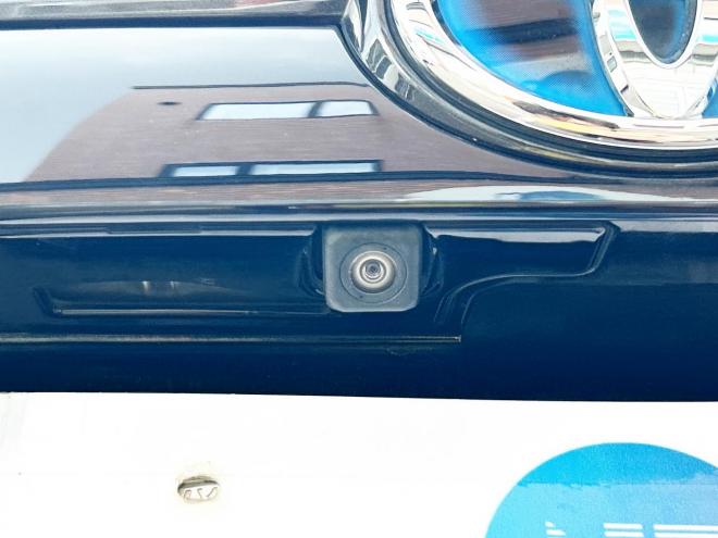 ハリアーハイブリッド2.5ハイブリッドE-Fourプレミアム 4WD　ローンが不安な方＜優遇ローン＞　本州仕入　モデリスタ　サンルーフ　ナビ