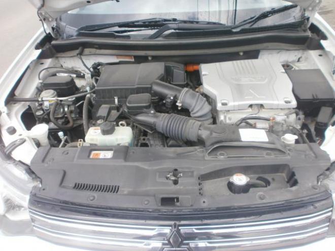 アウトランダーPHEVGナビパtケージ４WD 2000 5Dr