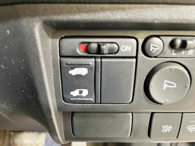 フリード1.5G Lパッケージ 4WD 5年保証 パワスラ ナビTV Bカメ 寒冷地仕様 禁煙 車検整備2年付 修復歴無