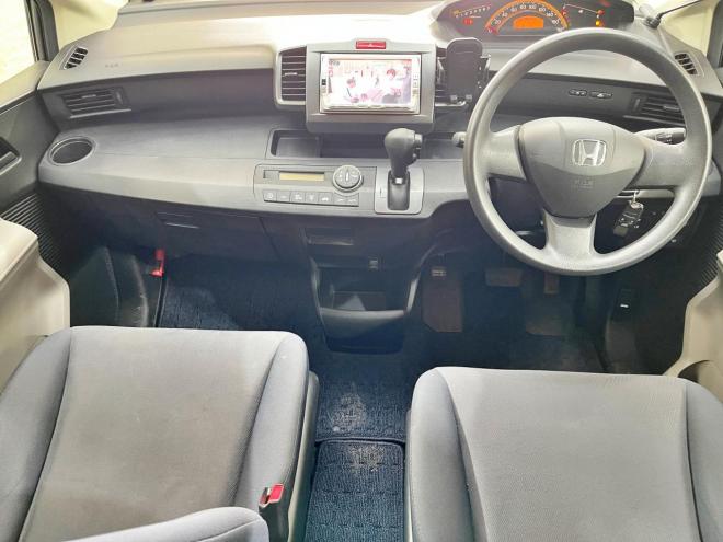 フリード1.5G Lパッケージ 4WD 5年保証 パワスラ ナビTV Bカメ 寒冷地仕様 禁煙 車検整備2年付 修復歴無