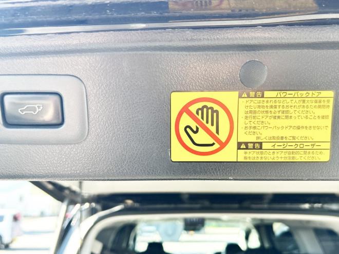 アルファードハイブリッドハイブリッド2.4SR Cパッケージ 4WD　ローンが不安な方＜優遇ローン＞　本州仕入　サンルーフ　ナビ　PWバックドア