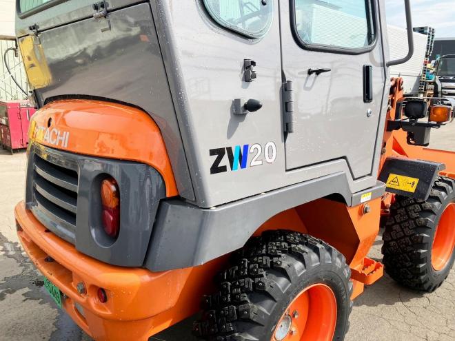 ホイールローダ日立　中古　ZW20