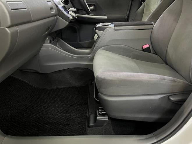 プリウスα１．８Ｓ　本州仕入　ワンオーナー　禁煙車　ＷＡＫＯＳバリアスコーティング済　１６インチホイール＆新品夏タイヤ　純正１６ＡＷ＋スタッドレスタイヤ付　純正ナビ（ワンセグ地デジ　Ｂｌｕｅｔｏｏｔｈオーディオ）＋バックカメラ　前後ドライブレコーダー　純正ＬＥＤヘッドライト　ＰＵＳＨスタート　スマートキー　ヘッドライトウォッシャー　タイミングチェーン車　ＥＴＣ 1800 5Dr