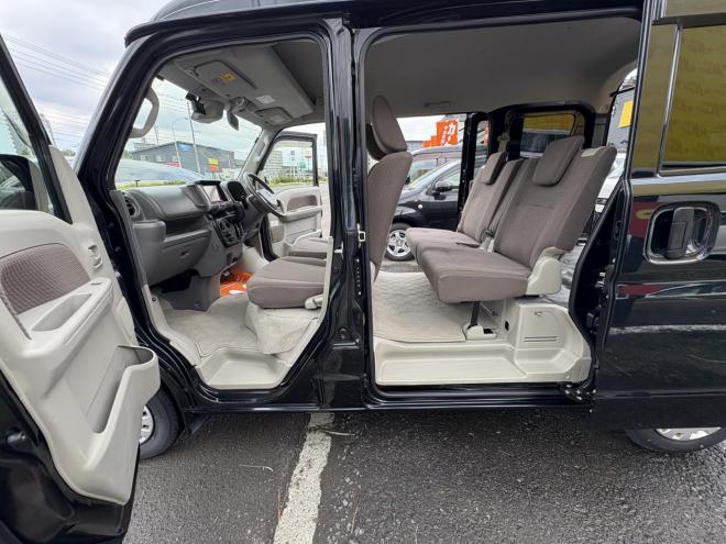NV100クリッパーNV100クリッハ゜ー 4WD GX high roof　燃費の5AGS 本州仕入 寒冷地仕様 Bluetooth　ＶＳＣ　ブレーキアシスト　フルセグナビ　ドラレコ　フォグランプ　バイザー　スタットレス　全磨き　検2付　ETC エンジンオイル交換 4WD 660 5Dr