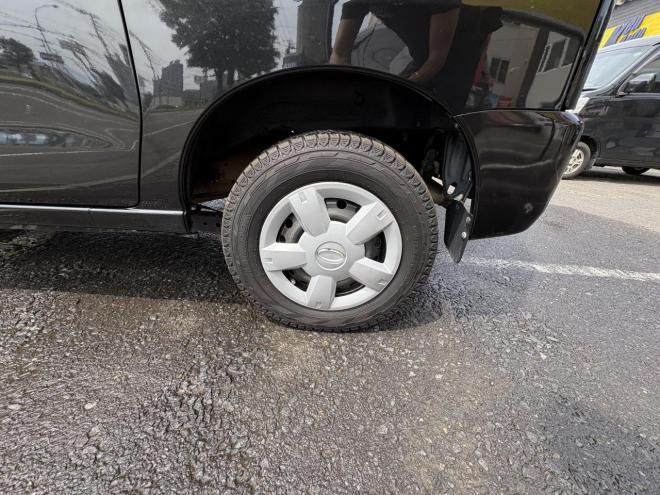 ハイゼットHIJET CARGO 4WD CRUSE TURBO ヒ゛シ゛ネスPK　一家に一台軽箱　turbo 寒冷地仕様 リアヒーター　ナビ　etc バイザー 4WD 660 5Dr