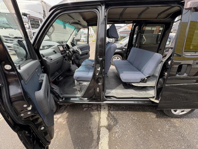 ハイゼットHIJET CARGO 4WD CRUSE TURBO ヒ゛シ゛ネスPK　一家に一台軽箱　turbo 寒冷地仕様 リアヒーター　ナビ　etc バイザー 4WD 660 5Dr
