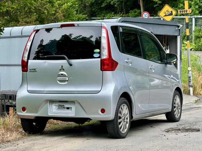 eKワゴン4WD G タイミングチェーン車　ナビ　テレビ　バックカメラ 4WD 660 5Dr