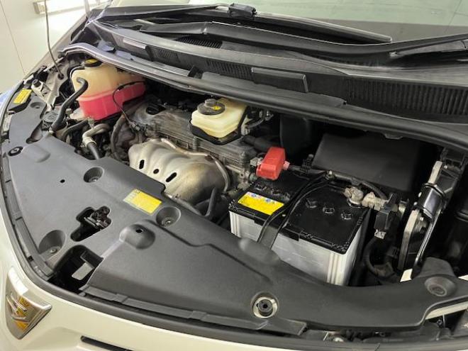 エスティマアエラス　Ｇエディション　本州仕入　寒冷地仕様　禁煙車　ＷＡＫＯＳバリアスコーティング済　純正１７インチＡＷ　社外１６ＡＷ＋スタッドレスタイヤ付　両側パワースライドドア　ストラーダナビ（フルセグ地デジ　ＤＶＤ再生　Ｂｌｕｅｔｏｏｔｈ）＋バックカメラ　ＰＵＳＨスタート　スマートキー　クルーズコントロール　タイミングチェーン車　フロントガラス熱線　ビルトインＥＴＣ　ＨＩＤ ヘッドライト　オットマン 4WD 2400 5Dr