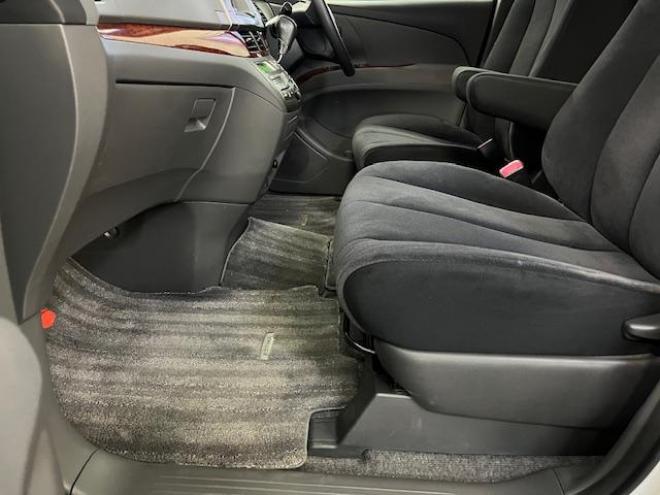 エスティマアエラス　Ｇエディション　本州仕入　寒冷地仕様　禁煙車　ＷＡＫＯＳバリアスコーティング済　純正１７インチＡＷ　社外１６ＡＷ＋スタッドレスタイヤ付　両側パワースライドドア　ストラーダナビ（フルセグ地デジ　ＤＶＤ再生　Ｂｌｕｅｔｏｏｔｈ）＋バックカメラ　ＰＵＳＨスタート　スマートキー　クルーズコントロール　タイミングチェーン車　フロントガラス熱線　ビルトインＥＴＣ　ＨＩＤ ヘッドライト　オットマン 4WD 2400 5Dr