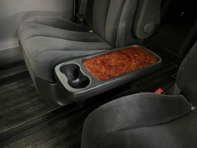 エスティマアエラス　Ｇエディション　本州仕入　寒冷地仕様　禁煙車　ＷＡＫＯＳバリアスコーティング済　純正１７インチＡＷ　社外１６ＡＷ＋スタッドレスタイヤ付　両側パワースライドドア　ストラーダナビ（フルセグ地デジ　ＤＶＤ再生　Ｂｌｕｅｔｏｏｔｈ）＋バックカメラ　ＰＵＳＨスタート　スマートキー　クルーズコントロール　タイミングチェーン車　フロントガラス熱線　ビルトインＥＴＣ　ＨＩＤ ヘッドライト　オットマン 4WD 2400 5Dr