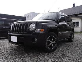 クライスラー・ジープ　パトリオット リミテッド 4WD 2400 5Dr