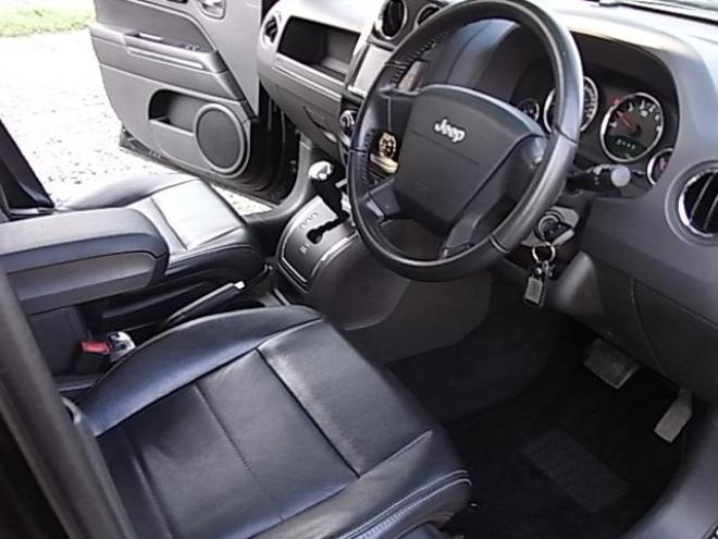 クライスラー・ジープパトリオット リミテッド 4WD 2400 5Dr