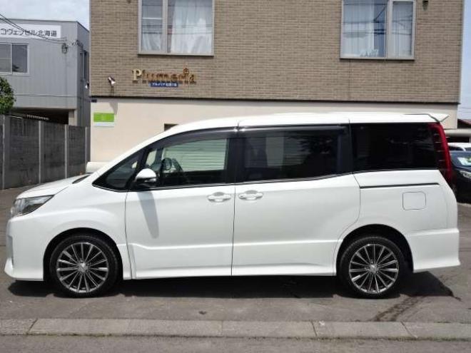 ノア2.0 Si 4WD　本州車　保証1年　Wパワスラ　ナビ 地デジ 2000