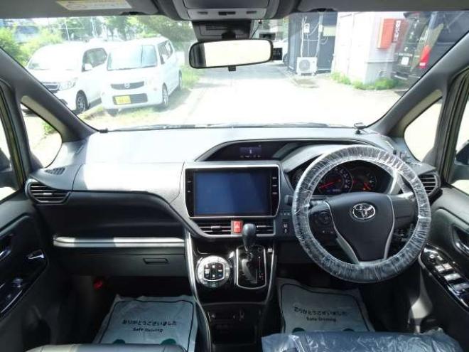 ヴォクシー2.0 ZS 煌 4WD　本州車 保証1年 10型ナビ Wパワスラ 後席TV 2000