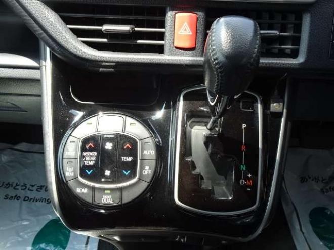 ヴォクシー2.0 ZS 煌 4WD　本州車 保証1年 10型ナビ Wパワスラ 後席TV 2000