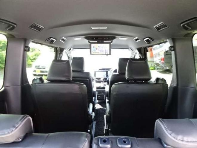 ヴォクシー2.0 ZS 煌 4WD　本州車 保証1年 10型ナビ Wパワスラ 後席TV 2000