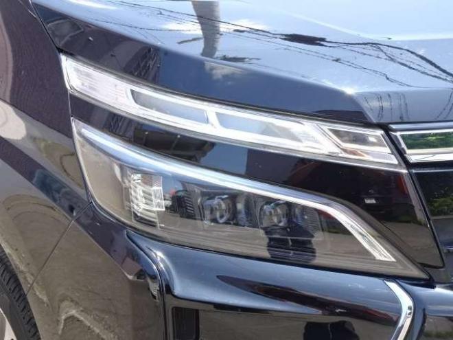 ヴォクシー2.0 ZS 煌 4WD　本州車 保証1年 10型ナビ Wパワスラ 後席TV 2000