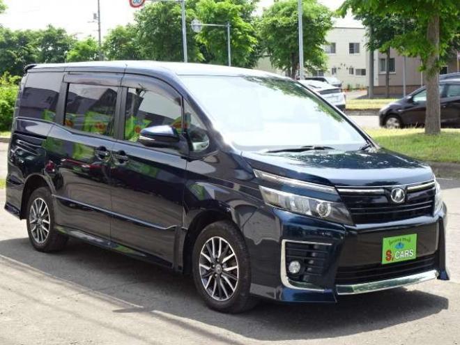ヴォクシー2.0 ZS 4WD　保証1年　Wパワスラ　ナビ 地デジ Bカメラ 2000