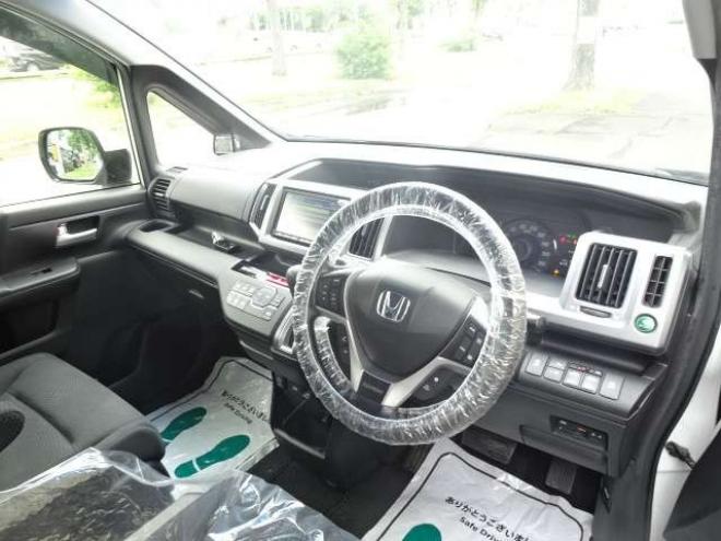 ステップワゴン2.0 スパーダ Z インターナビ セレクション 4WD　本州車　保証1年　後期 Wパワスラ Bカメラ 2000