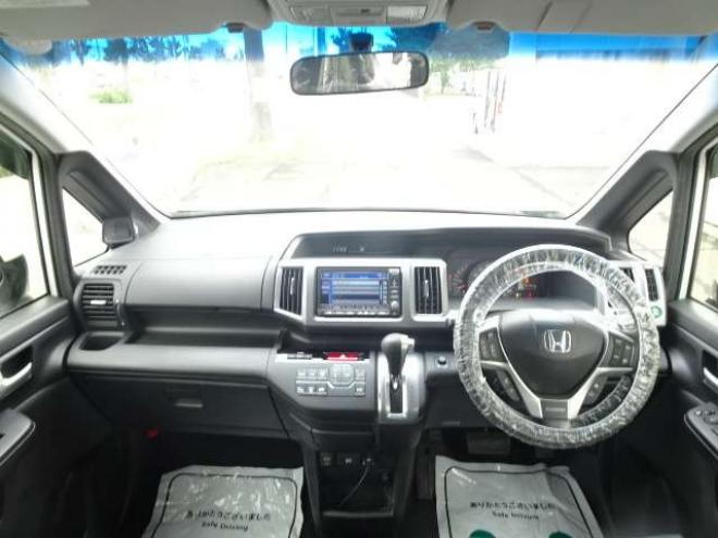 ステップワゴン2.0 スパーダ Z インターナビ セレクション 4WD　本州車　保証1年　後期 Wパワスラ Bカメラ 2000