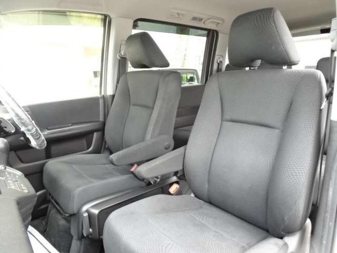 ステップワゴン2.0 スパーダ Z インターナビ セレクション 4WD　本州車　保証1年　後期 Wパワスラ Bカメラ 2000