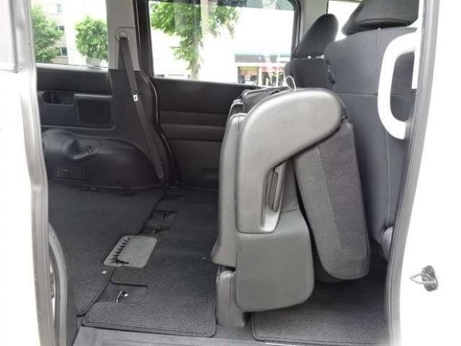 ステップワゴン2.0 スパーダ Z インターナビ セレクション 4WD　本州車　保証1年　後期 Wパワスラ Bカメラ 2000