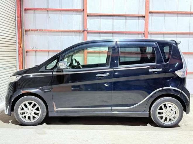 デイズハイウェイスターG 4WD　下廻防錆CDバックカメラ夏冬タイヤ 660