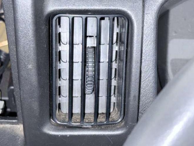 NV100クリッパーDX 4WD　下廻防錆 660
