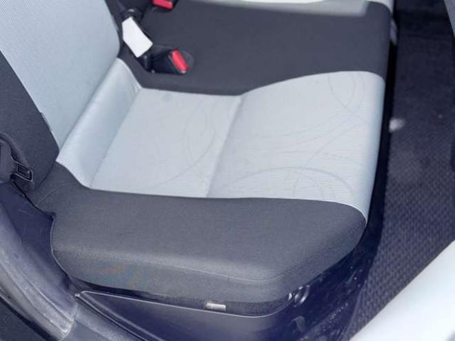 アクア1.5 S　下廻防錆TVナビBカメラ 2WD 1500