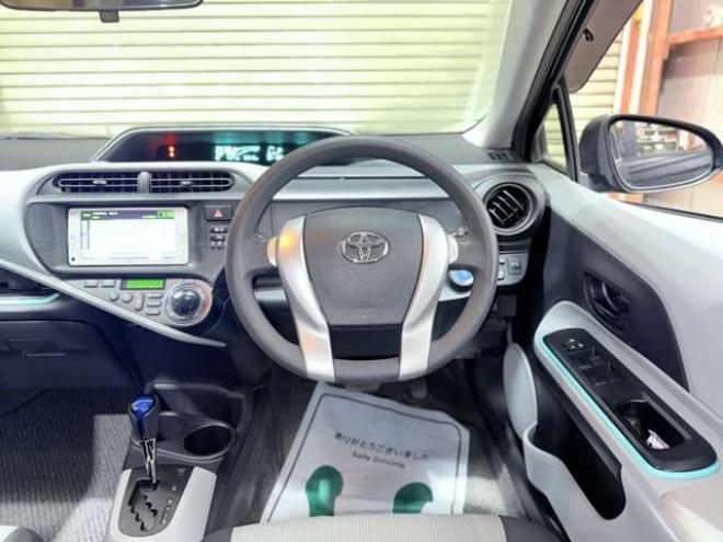 アクア1.5 S　下廻防錆TVナビBカメラ 2WD 1500