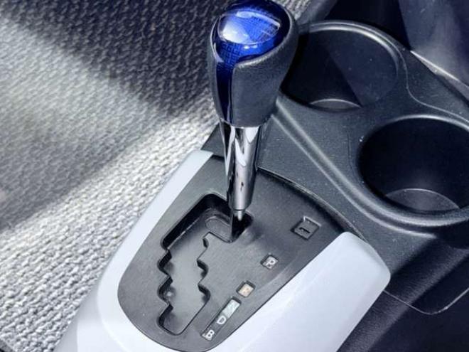 アクア1.5 S　下廻防錆TVナビBカメラ 2WD 1500