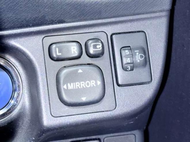 アクア1.5 S　下廻防錆TVナビBカメラ 2WD 1500