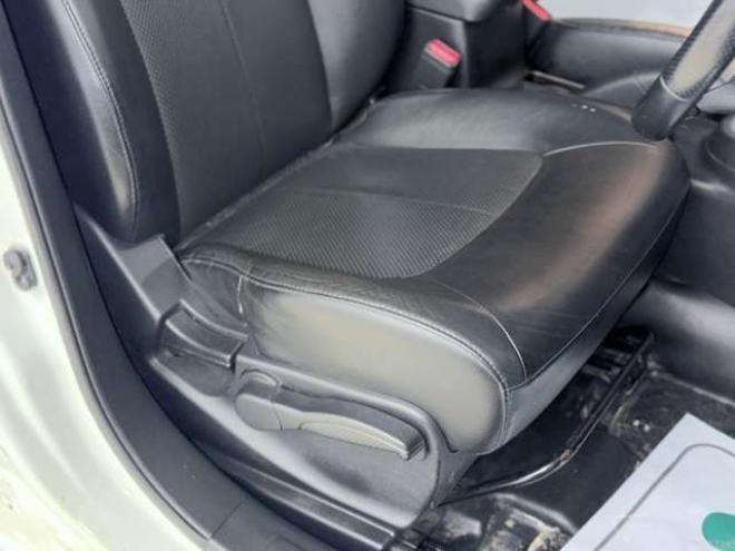 エクストレイル2.0 20Xtt 4WD　下廻防錆TVナビBカメETC夏冬タイヤ 2000