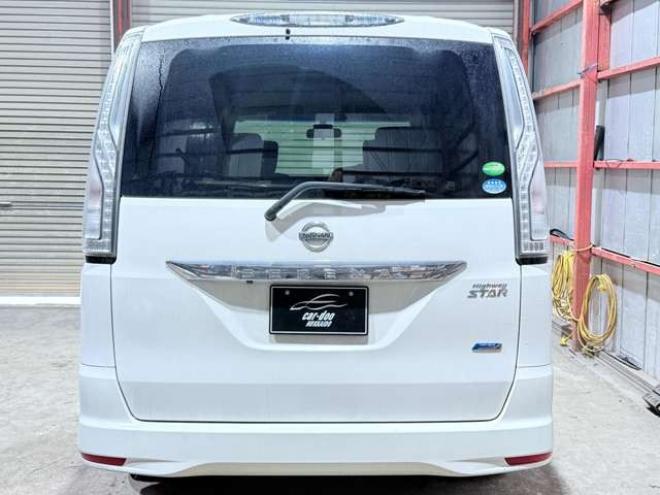 セレナ2.0 ハイウェイスター 4WD　下廻防錆TVナビBカメ後席モニタエンスタ 2000