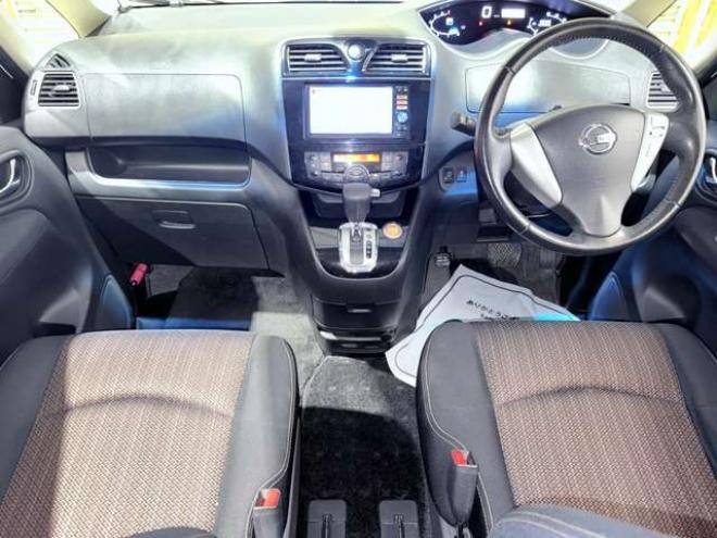 セレナ2.0 ハイウェイスター 4WD　下廻防錆TVナビBカメ後席モニタエンスタ 2000