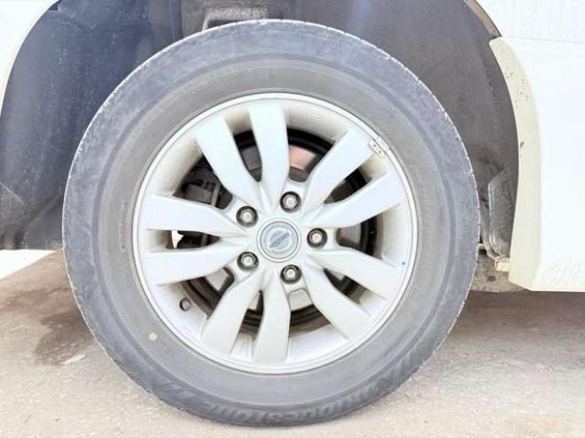セレナ2.0 ハイウェイスター 4WD　下廻防錆TVナビBカメ後席モニタエンスタ 2000