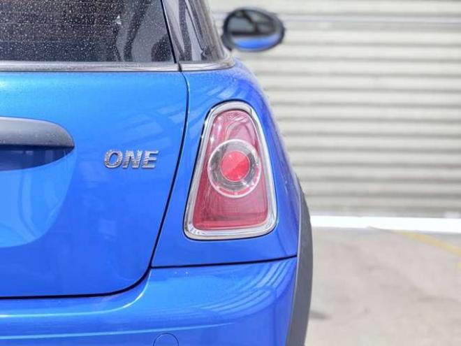 ミニワン　下廻防錆キーレス 正規輸入車 2WD 1600