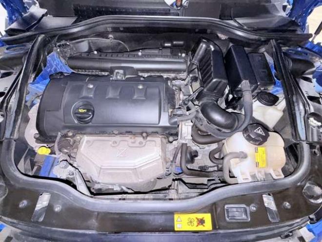 ミニワン　下廻防錆キーレス 正規輸入車 2WD 1600