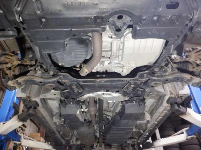 エスティマ2.4 アエラス 4WD　本州仕入・ナビ・TV・B/T・Bカメ・両側電動 2400