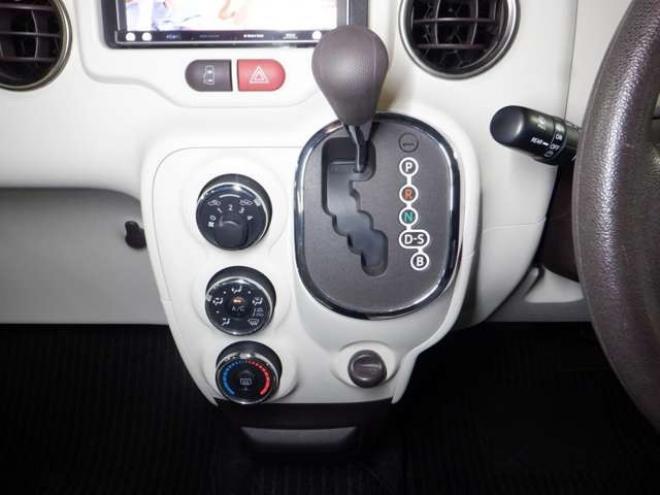 ポルテ1.5 F ア・ラ・モード 4WD　ナビ・TV・B/T・Bカメラ・パワスラ・ETC 1500
