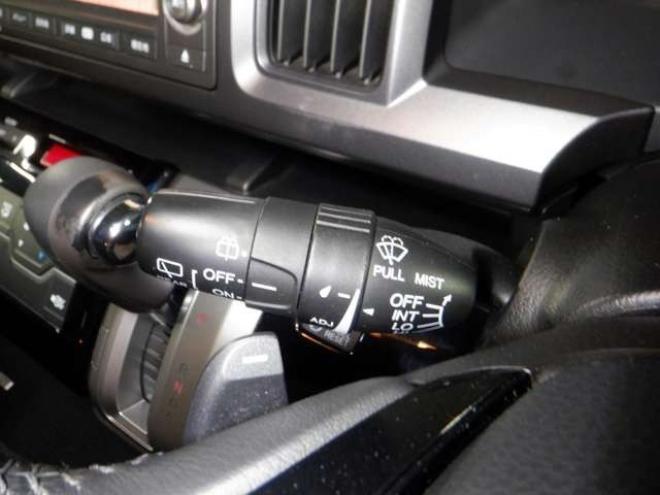 ステップワゴン2.0 スパーダ Z 4WD　ナビ・TV・マルチビューカメラ・両側電動 2000