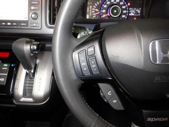 ステップワゴン2.0 スパーダ Z 4WD　ナビ・TV・マルチビューカメラ・両側電動 2000